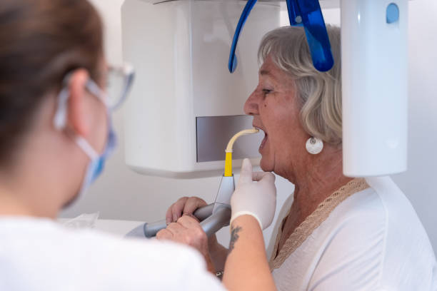 Best Holiday Emergency Dentist in Mountain View Acres, CA